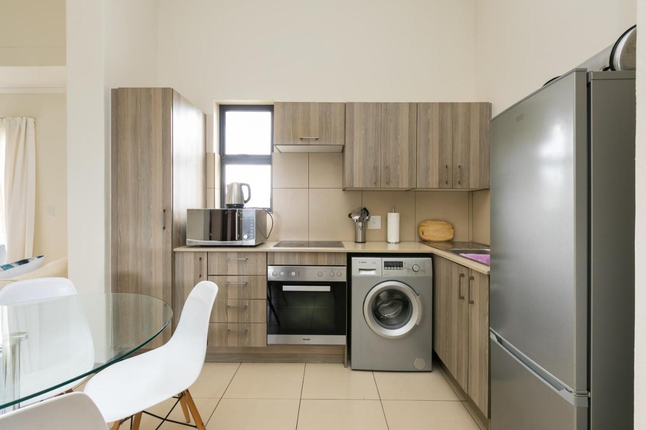 Modern Apartment In A Secure Golf Estate.Wifi 鲁德普特 外观 照片
