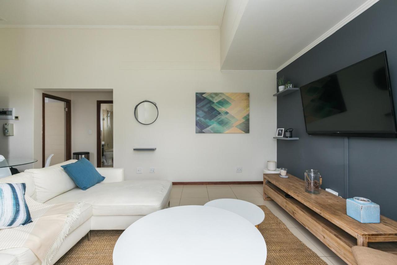 Modern Apartment In A Secure Golf Estate.Wifi 鲁德普特 外观 照片