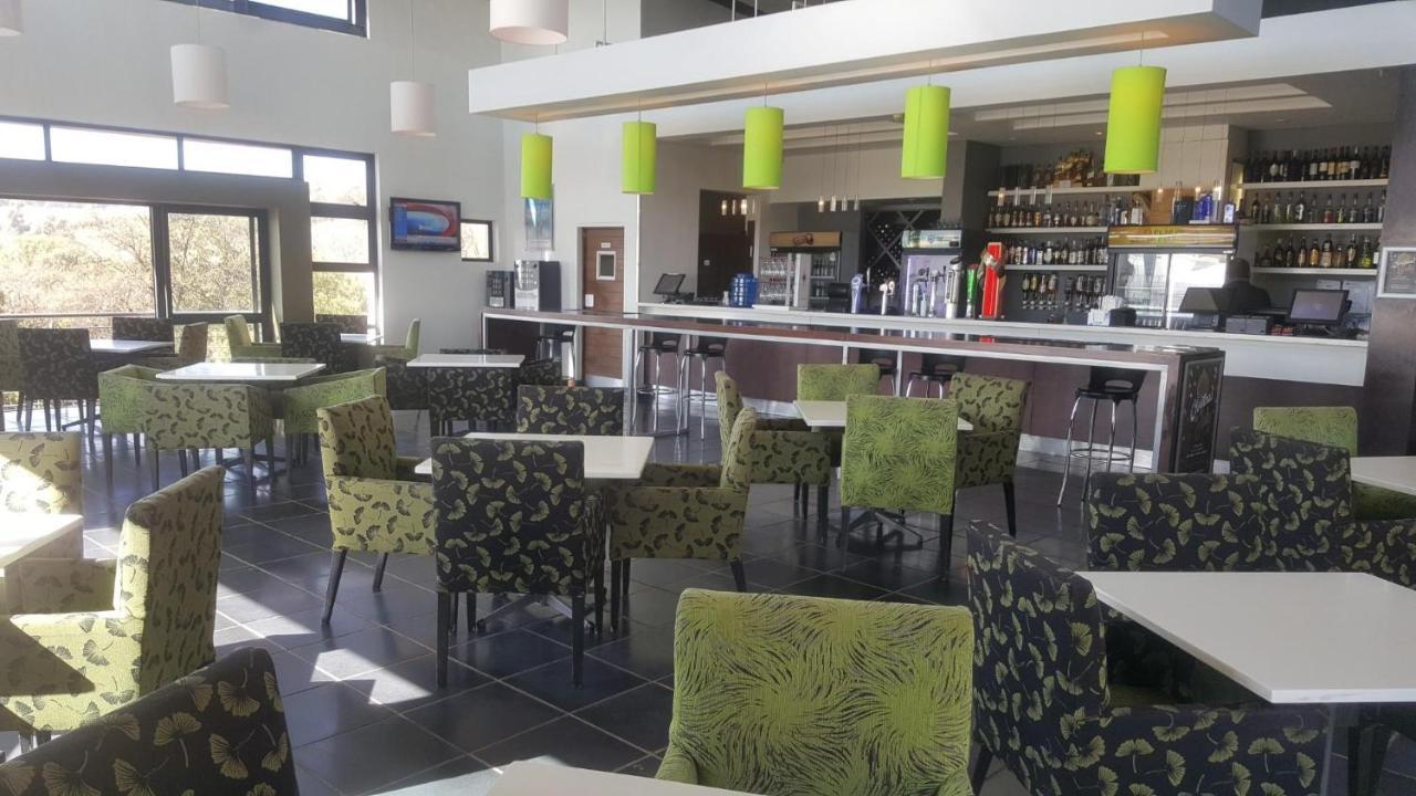 Modern Apartment In A Secure Golf Estate.Wifi 鲁德普特 外观 照片